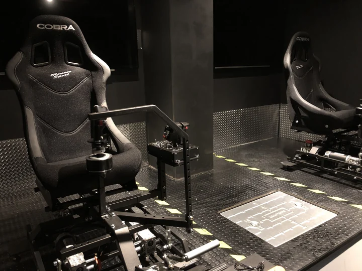 Two VR stations viewed from the opposite side